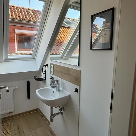 Tolle Mit Blick Auf Den Stoertebeker Turm